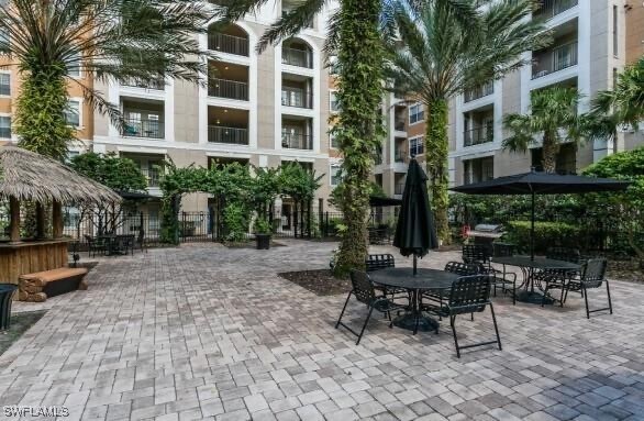 Building Photo - 202 E South St