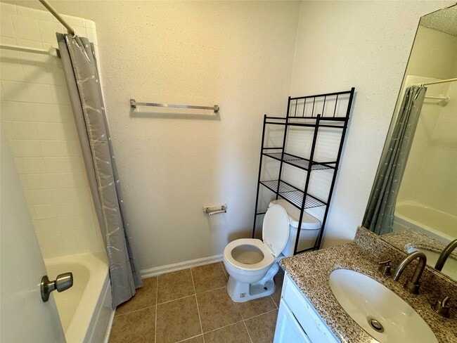 Building Photo - 5810 Twisted Pine Ct