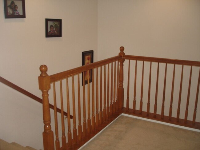 Building Photo - Beautiful 4-Bedroom Home in the Mint Canyon Community of Canyon Country!