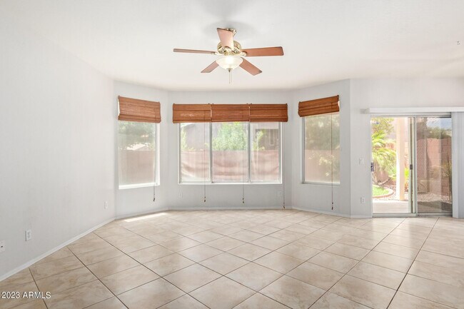 Building Photo - 3316 E Tierra Buena Ln