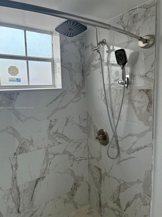 Building Photo - 16055 SW 112th Terrace