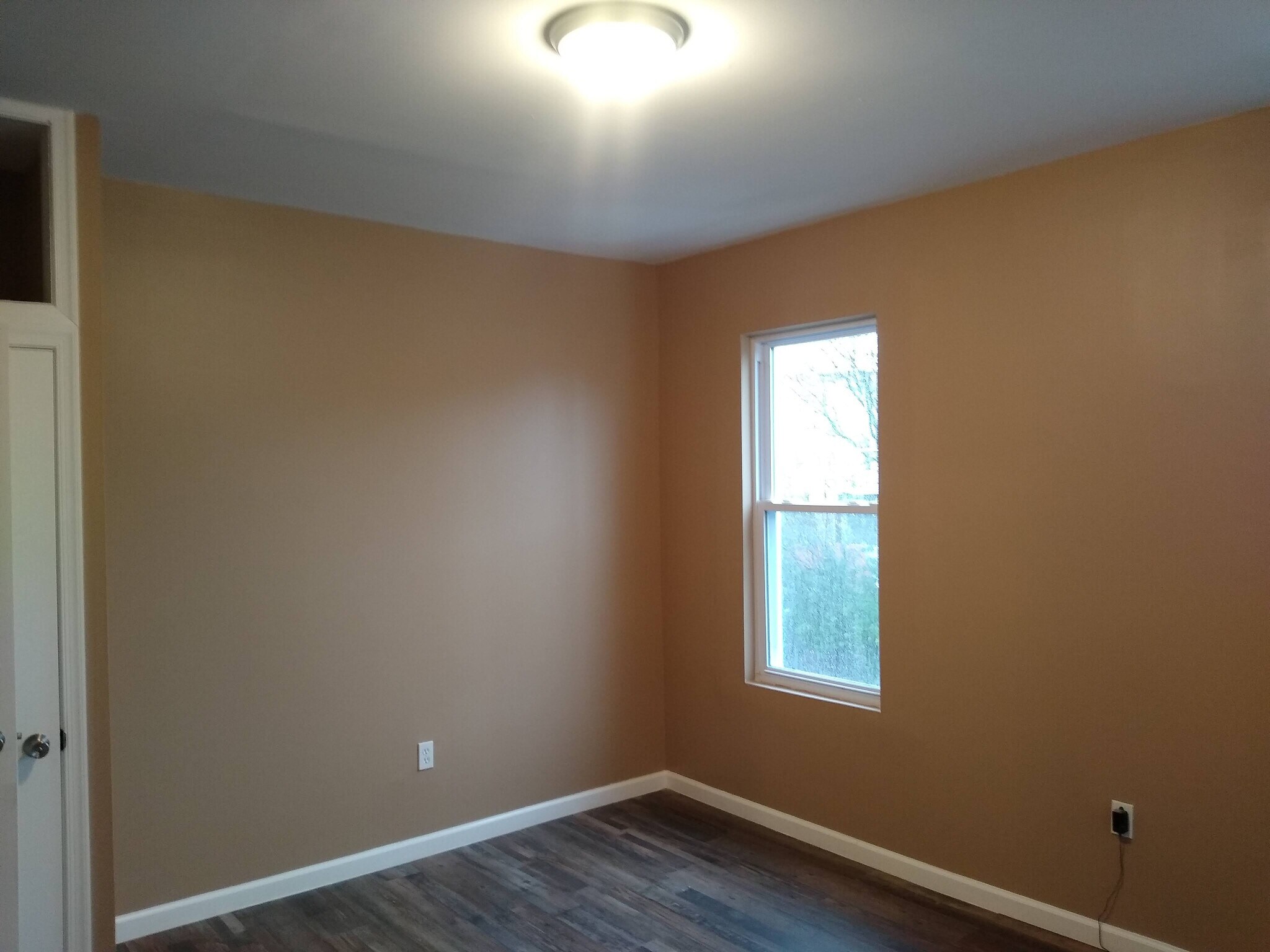 Building Photo - 2054 Ann St