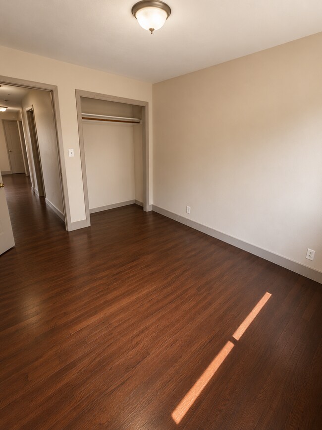 Building Photo - 1548-1548 3rd St NW