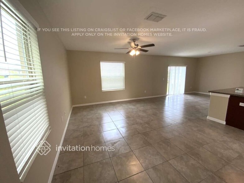 Building Photo - 5140 White Chicory Dr