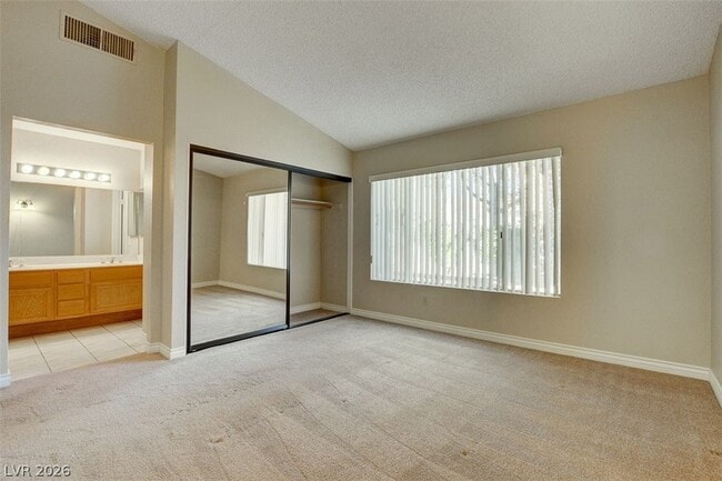 Building Photo - 2302 Fairbourne Way