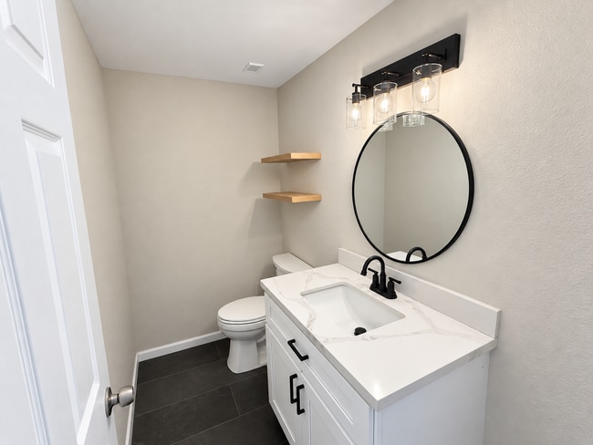 Building Photo - 2777 Sula Way