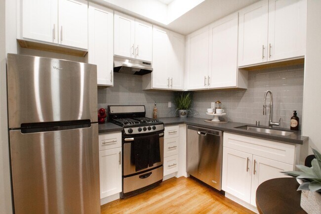 Building Photo - 525 Leavenworth