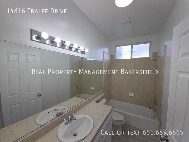 Building Photo - 14616 Tralee Dr