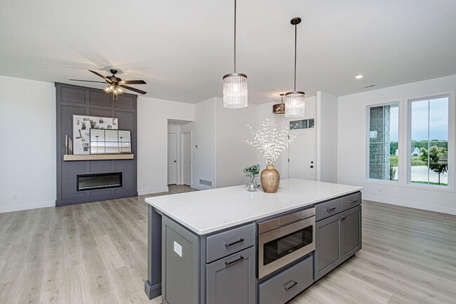 Building Photo - 4600 Chambers Bay Dr