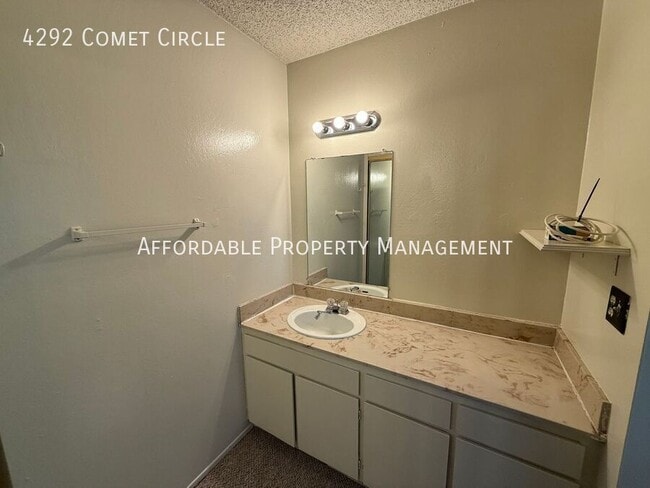 Building Photo - 4292 Comet Cir
