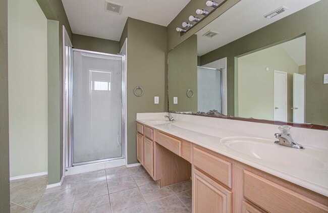 Building Photo - 11714 Sweet Willow Ct