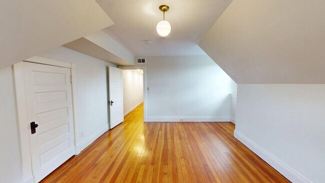 Building Photo - 3517 Magnolia Ave