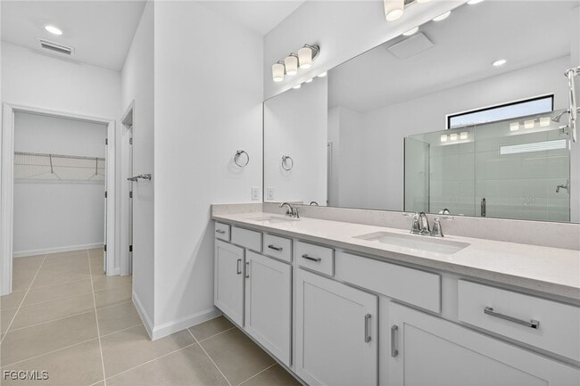 Building Photo - 24844 Surf Hvn Ln