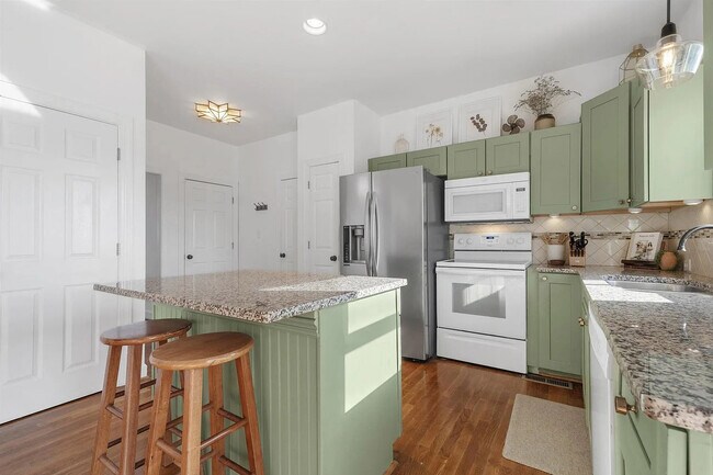 Building Photo - 1565 Bent River Cir