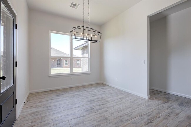 Building Photo - 2020 W Flintlock Wy