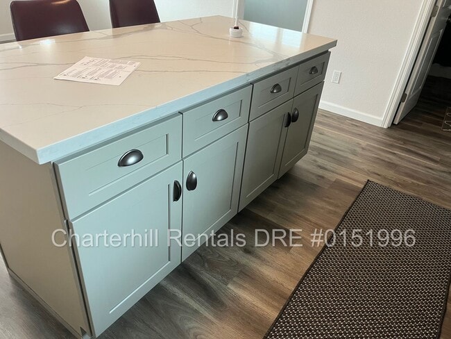 Building Photo - Granny unit- newly built, spacious, one be...