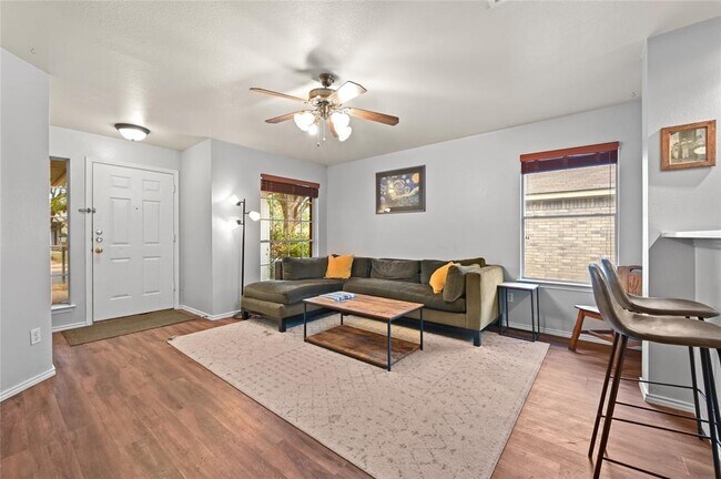 Building Photo - 1709 Friars Tale Ln