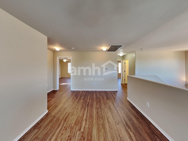 Building Photo - 12951 N Fox Hollow Dr