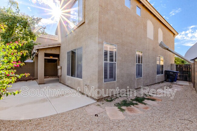 Building Photo - 1149 N Cholla St