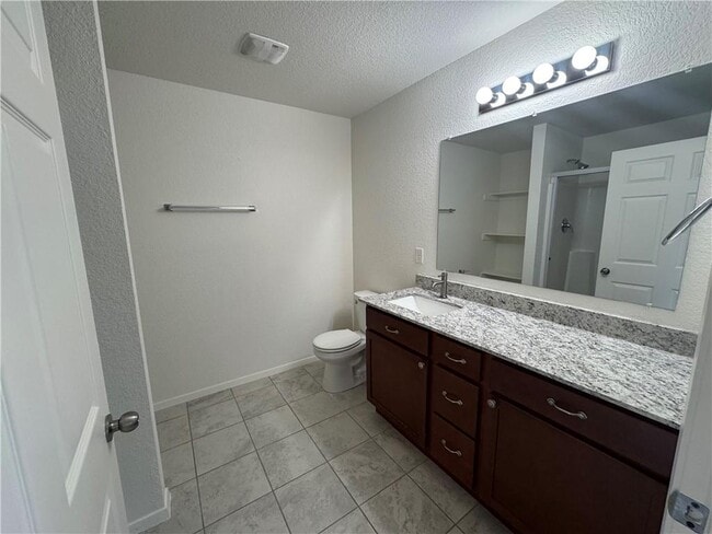 Building Photo - 1299 Canyon Gate Dr