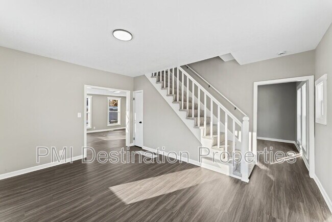 Building Photo - 811 N 10th St