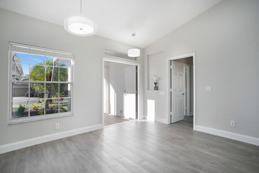 Building Photo - 2921 Inlet Cove Ln E