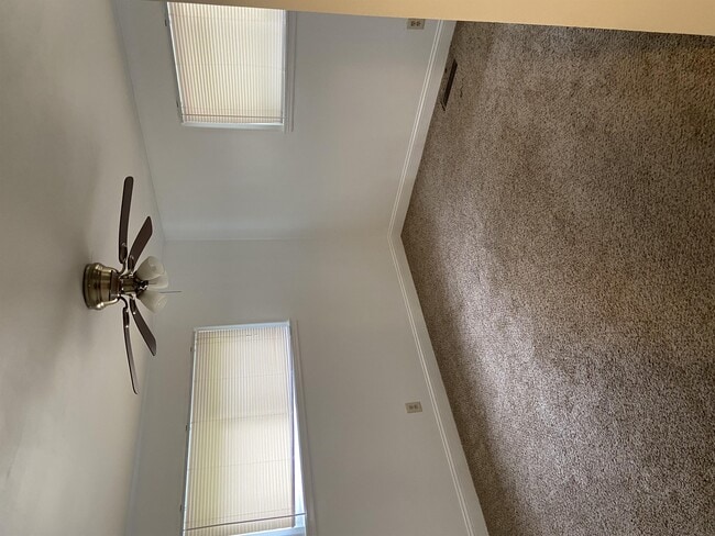 Building Photo - 235 E 2nd St