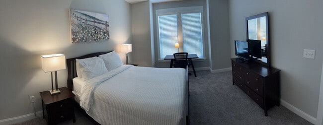 Building Photo - 8601 Lenten Rose Ct