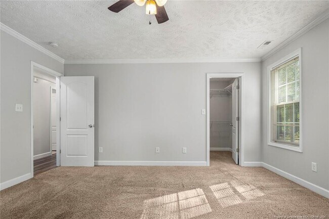 Building Photo - 2105 Calista Cir