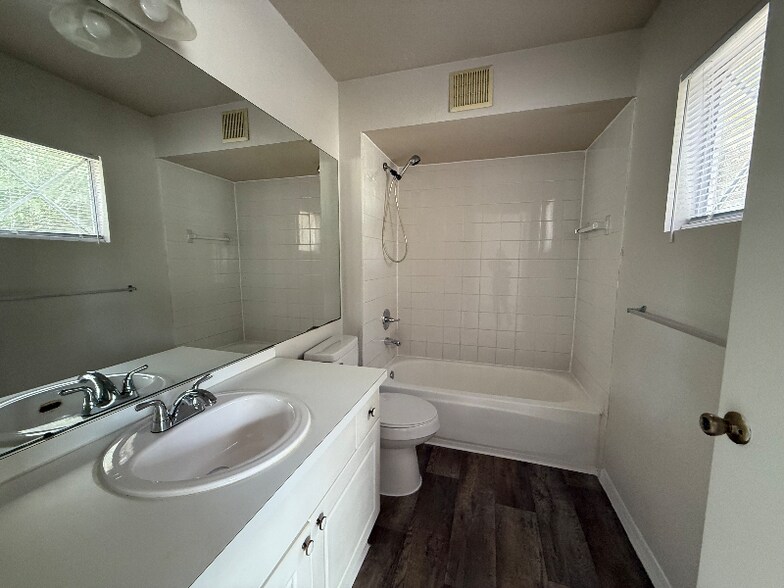 Building Photo - 4021 Woodstorks Walk Way