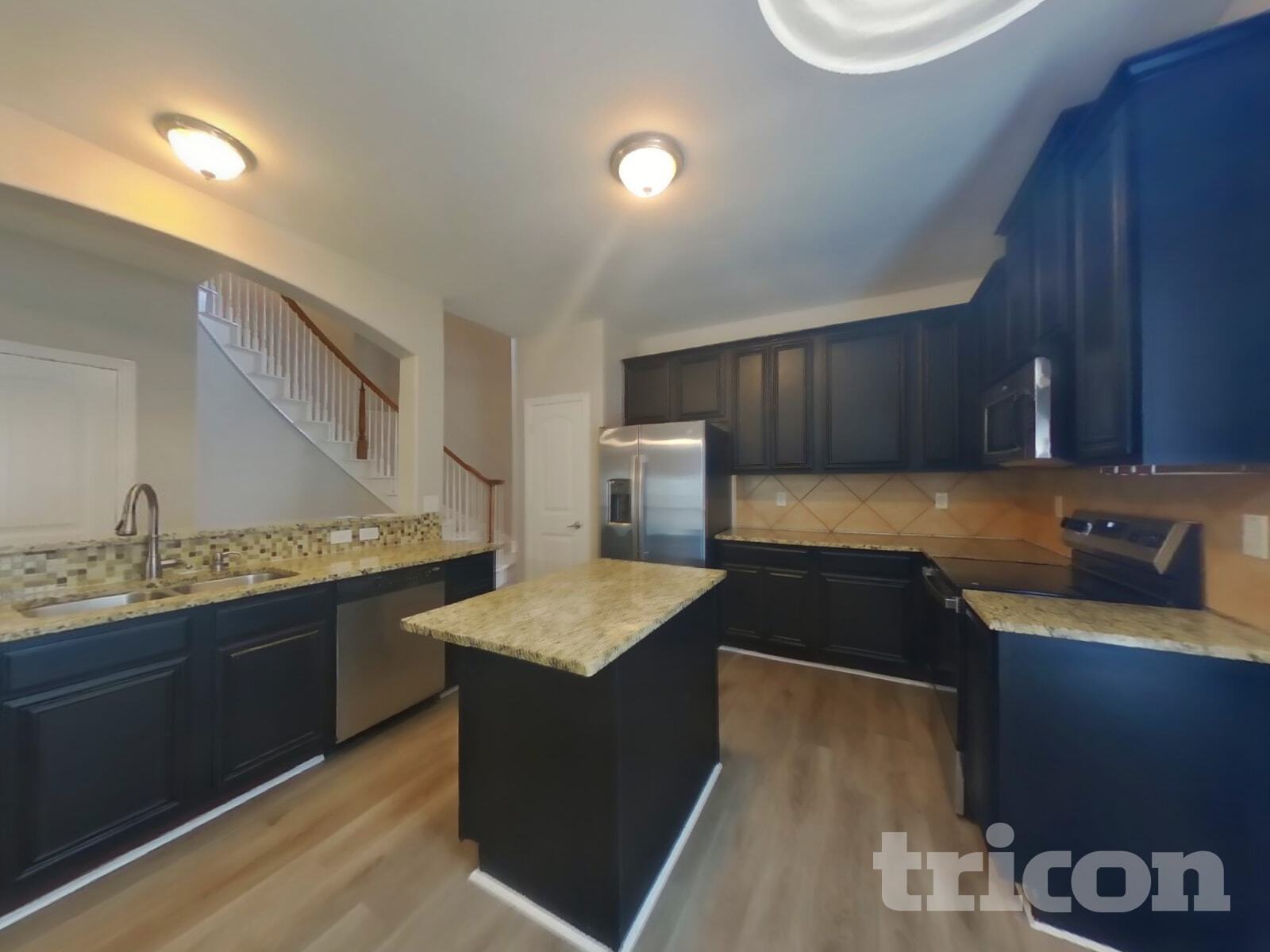 Building Photo - 511 Wolf Dr