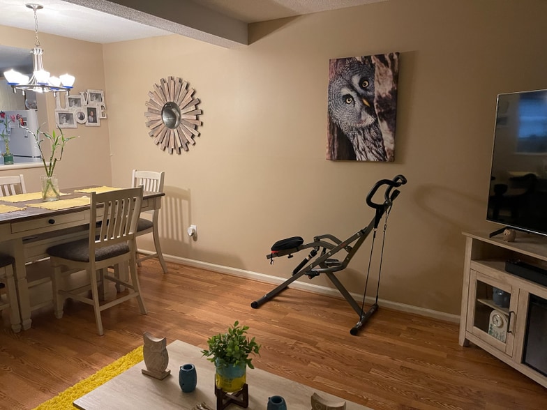 Building Photo - 1417 Quinnipiac Ave