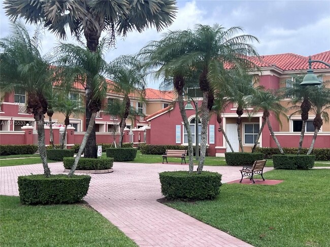 Building Photo - 6104 NW 114th Pl