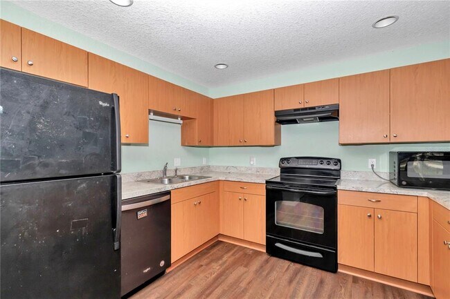 Building Photo - 70 SE 81st Pl