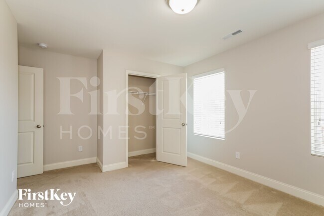 Building Photo - 9026 Evans Woods Dr