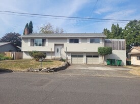 Building Photo - 5095 SW 163rd Ave