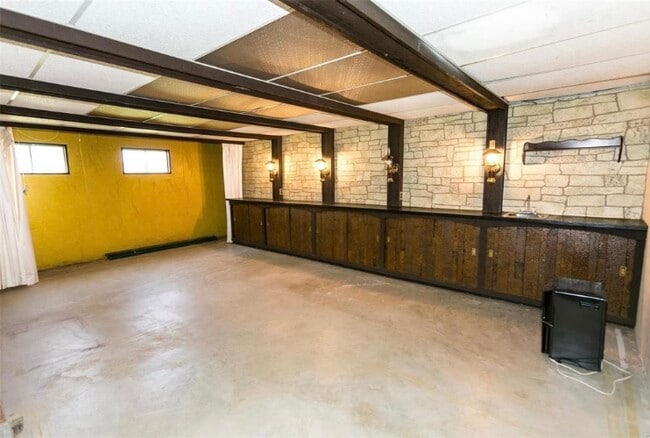 Building Photo - 2264 McKelvey Rd