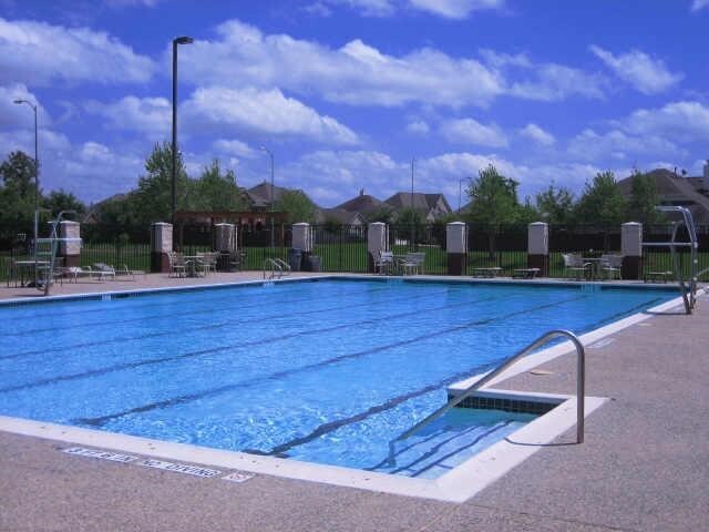 Building Photo - 16431 Red Crest Dr