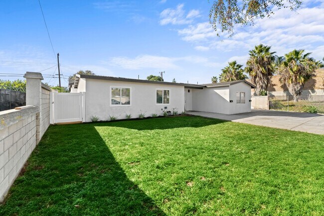 Building Photo - 13615 Glenhaven Dr