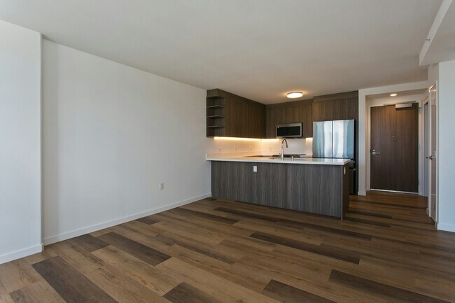 Building Photo - 1500 Rycroft St