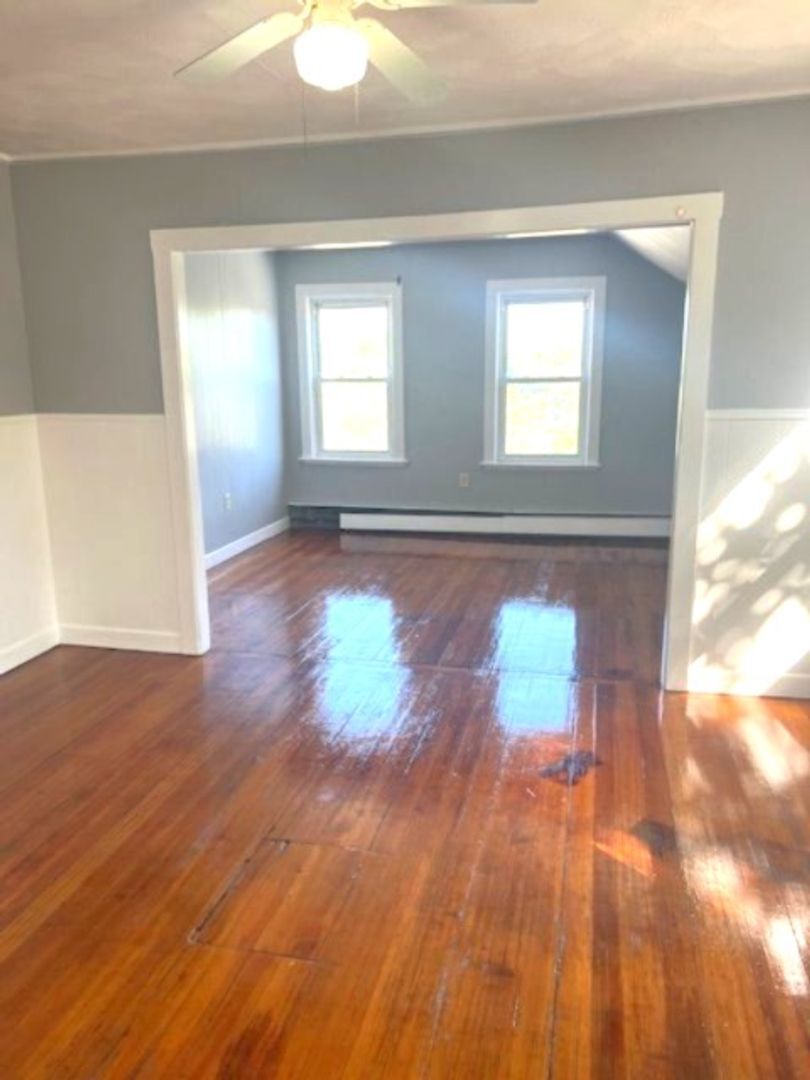 Building Photo - 2 Bernon St