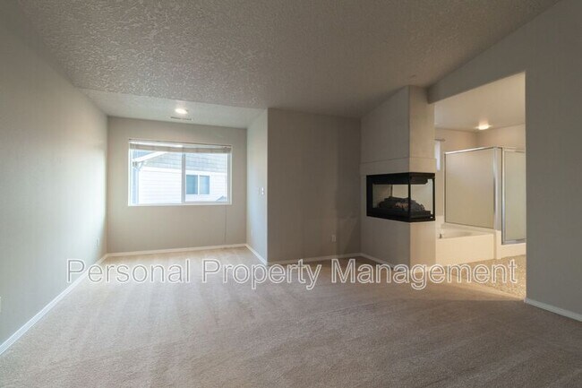 Building Photo - 17407 SE 23rd Way
