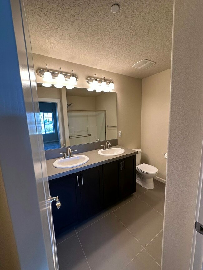 Building Photo - 13250 SW Aubergine Ter