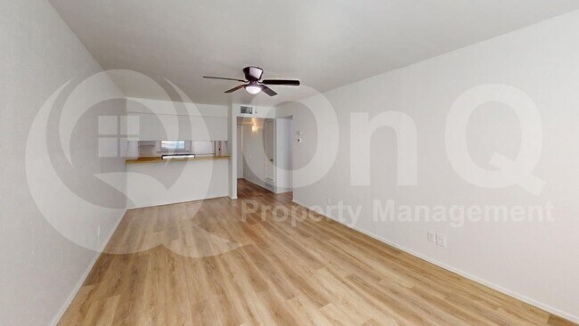 Building Photo - 410 Bryan St