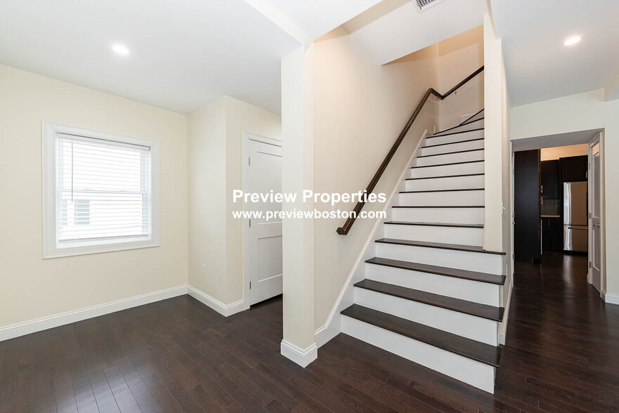 Building Photo - 5 Malvern Ter
