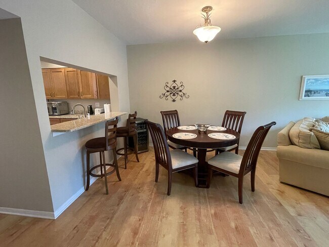 Building Photo - 6175 S Mirror Lake Dr