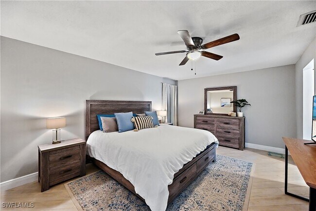 Building Photo - 404 Marathon Ct