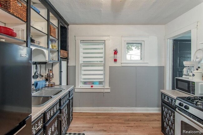 Building Photo - 15608 Wabash St