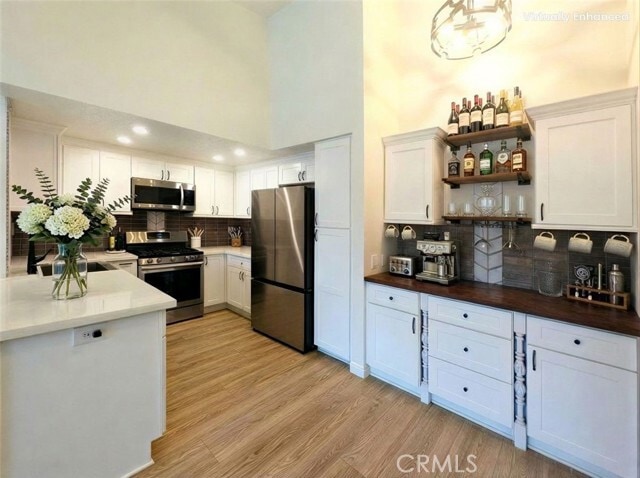 Building Photo - 19 Redbud