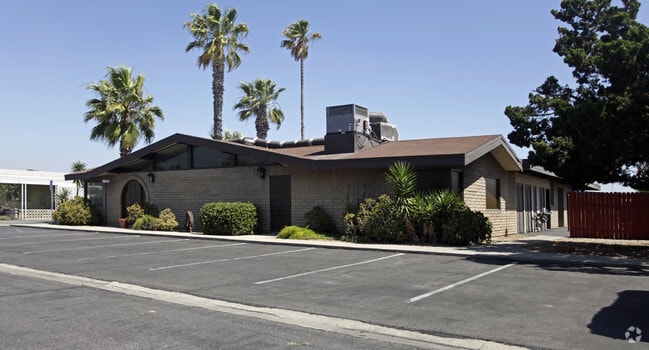 Primary Photo - Rancho Rialto